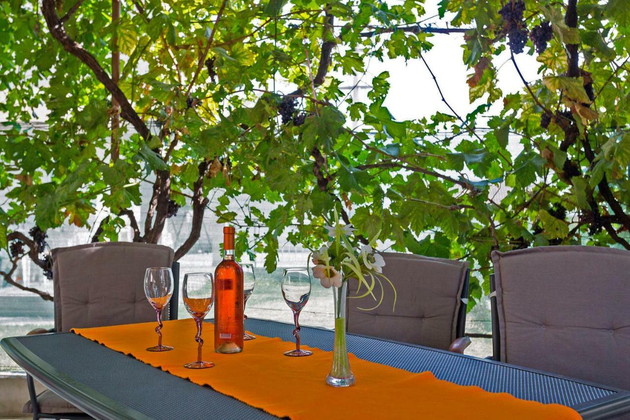 Ani In Trogir * Mittel-Dalmatien Hotel Donji Seget Exterior foto